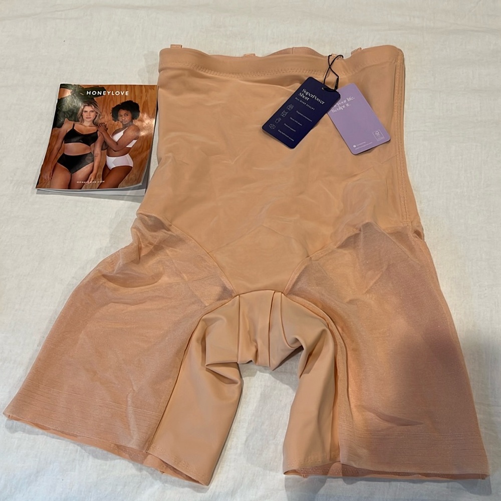 NEVER WORN Honeylove SuperPower Short Size M - Rose Tan
